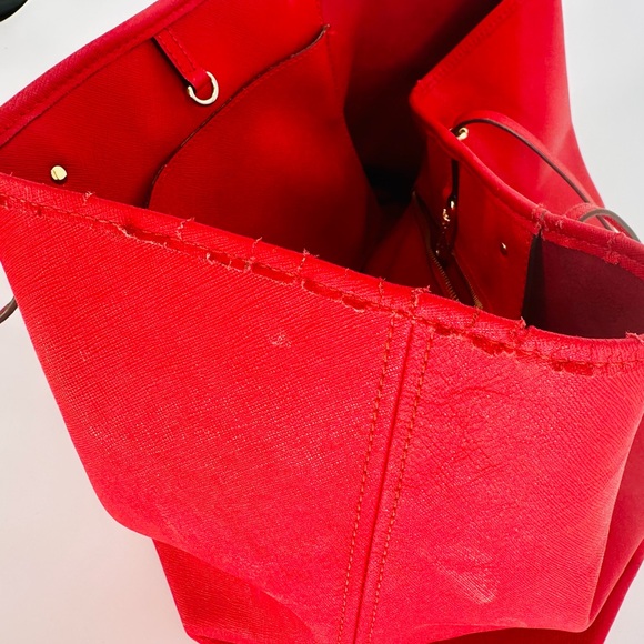 Michael Kors Jet Set XL Red Interior Handbag Tote - Picture 7 of 7